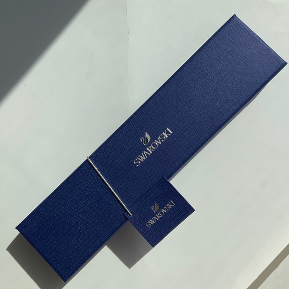 Authentic Swarovski Strand Hexagon Crystal & Rose Gold Bracelet - Picture 11 of 11